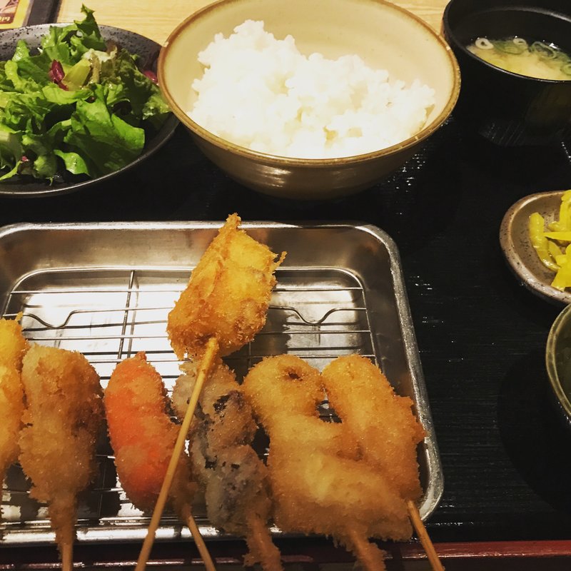 串かつ定食(新世界じゃんじゃん 梅田店 )