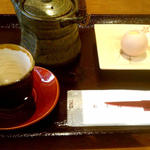 お煎茶と生菓子のセット(甘味処 楓)