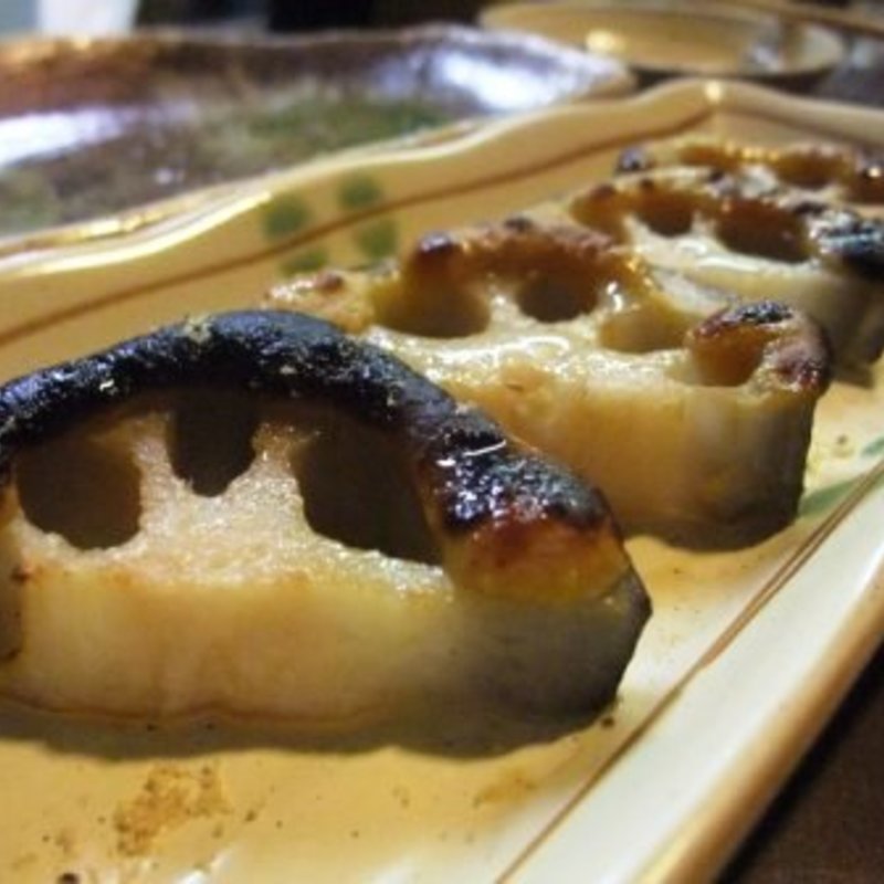 加賀レンコンの蒸し焼き(立ち呑み かんちゃん)