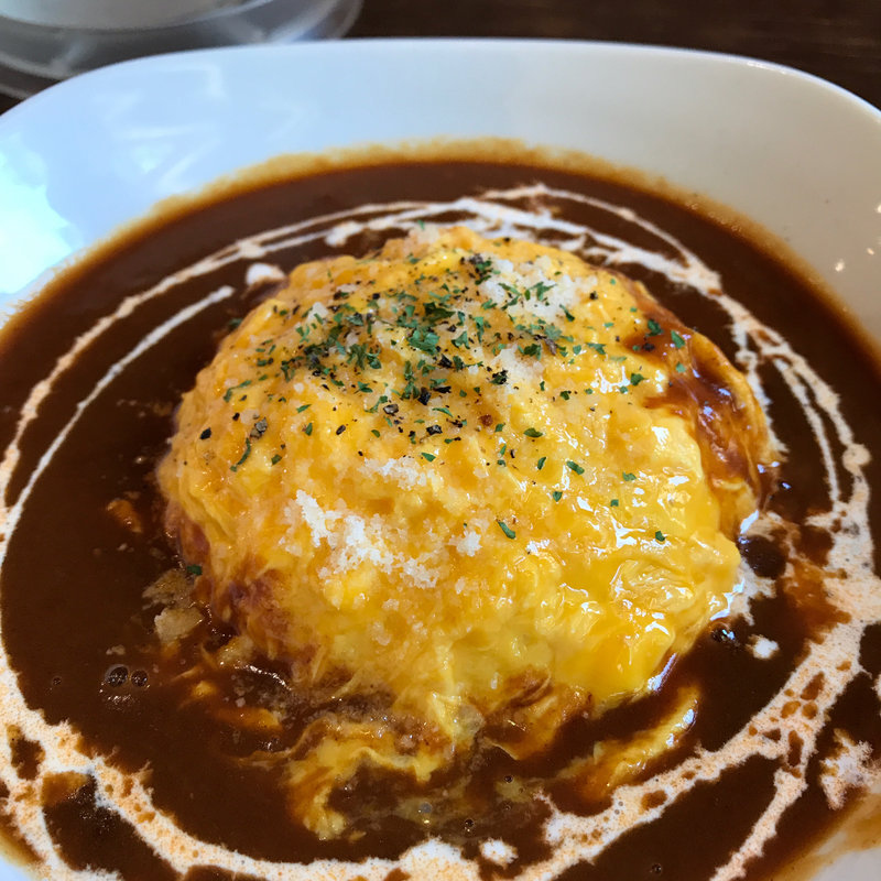 王様のオムライス(王様のたまご門司港本店 焼きカレー専門店)