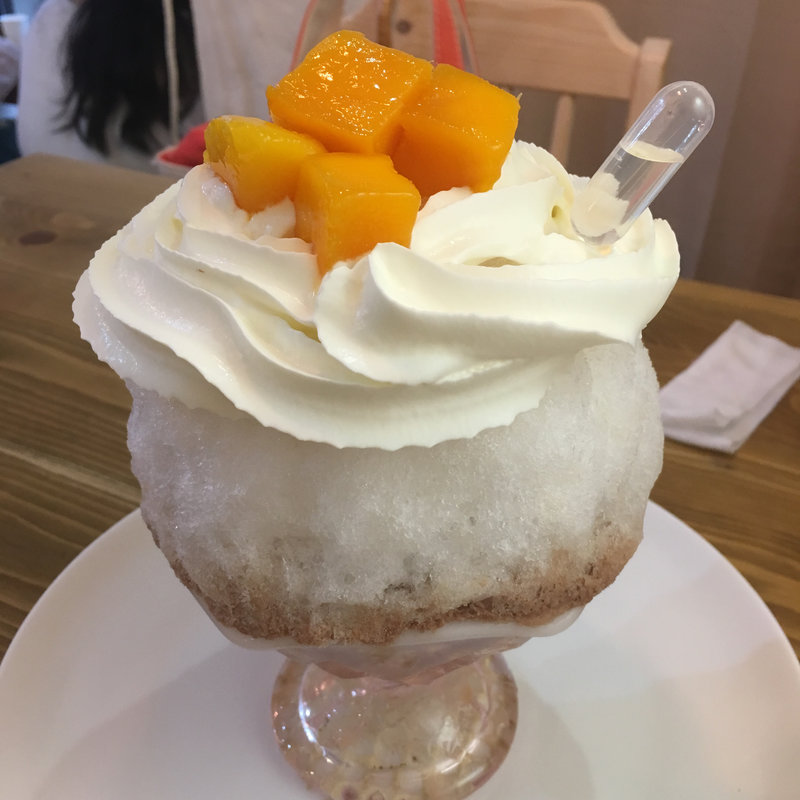 大吟醸薫る宮崎マンゴーミルクショコラ氷(かき氷研究所)