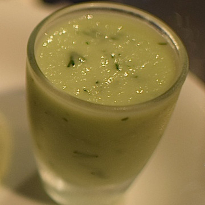 きゅうりのクリームスープ(銀座ハプスブルク・ファイルヒェン)