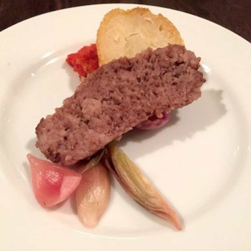 滋賀県木下牧場の近江牛ミンチのソーセージ(レストラン 愛と胃袋 )