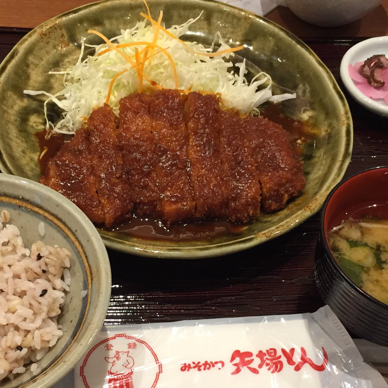 みそカツ定食(矢場とん 大阪松竹座店)