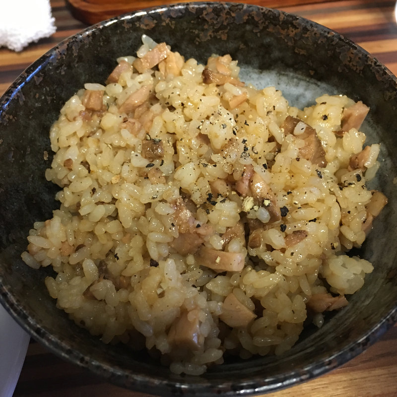 肉ごはん(めん処 倖佳)