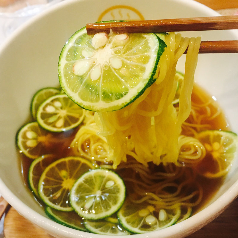 すだちラーメン(麺物語 つなぐ)
