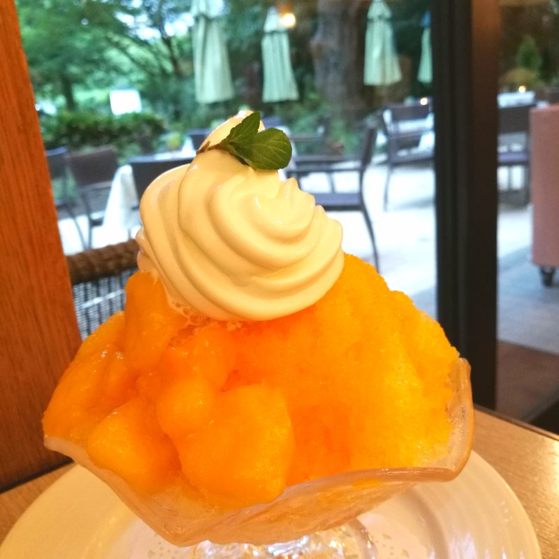 マンゴー＆ソフトクリーム(日比谷松本楼)