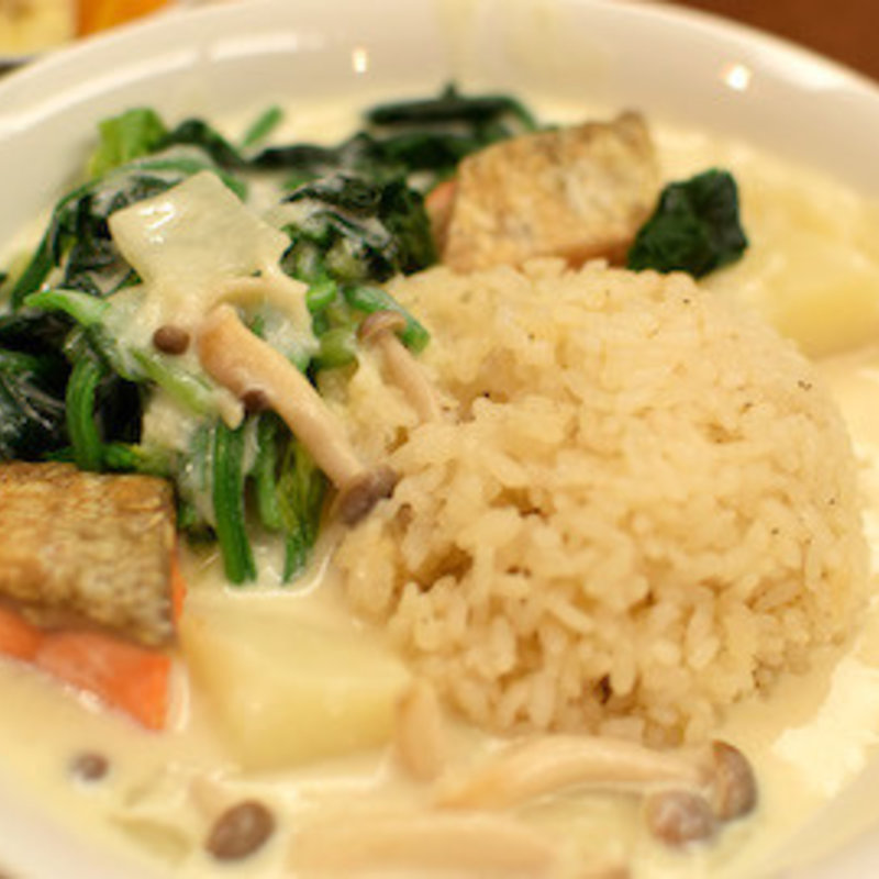 ほうれん草と鮭のクリームシチュー(ラ・ブランシェ （La Branche）)