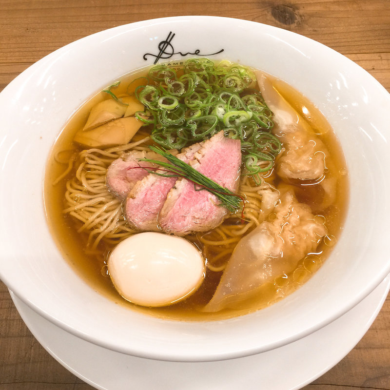 醤油らぁ麺＋味玉(Ramen ドゥエ Edo Japan)