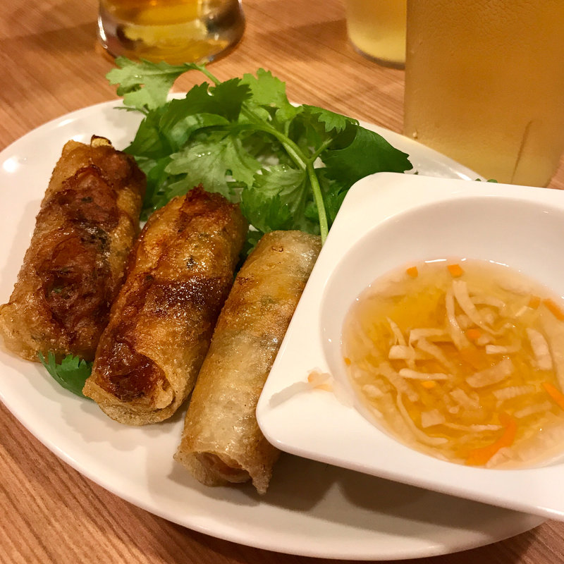 パクチー揚げ春巻き 3本(ベトナム料理 フォーハノイ北千住 Vietnamese Restaurant Pho Hanoi Kita-Senju)