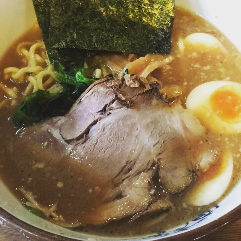 味玉ラーメン(究極ラーメン 横濱家 鶴川店)