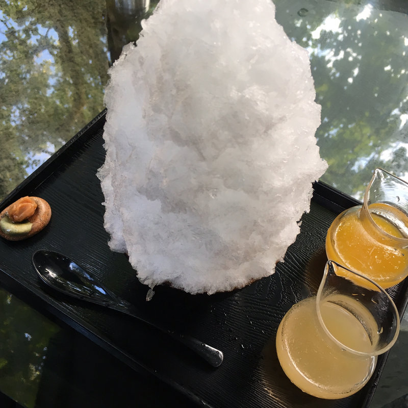 あさみの果汁スペシャル みかんと白桃(阿左美冷蔵 金崎本店)