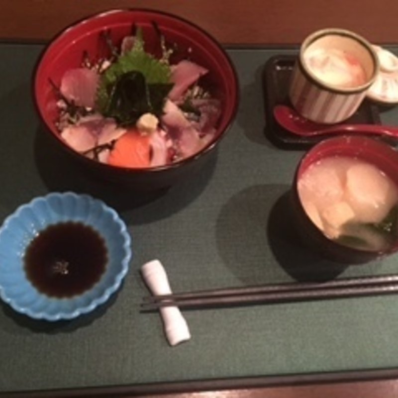 海鮮ちらし寿司(海鮮旬菜処 こう多)