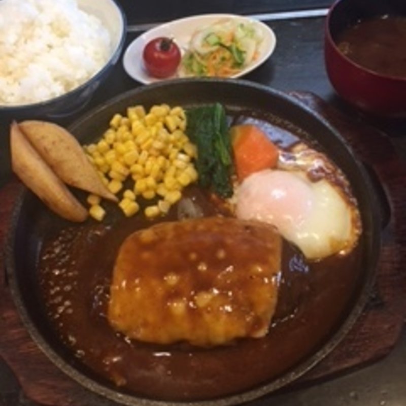 スペシャルハンバーグセット(炭焼牛 レア館)