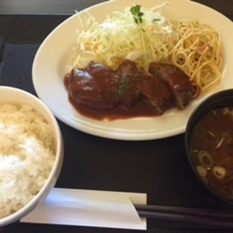 サービスランチ(TAKATORI)