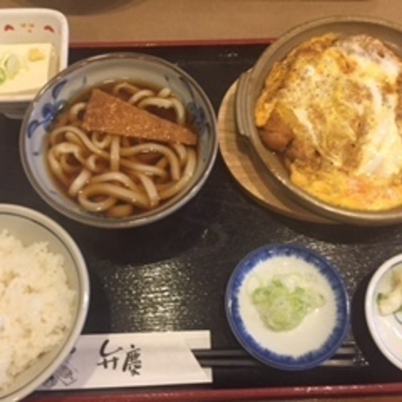 かつ鍋定食(弁慶)