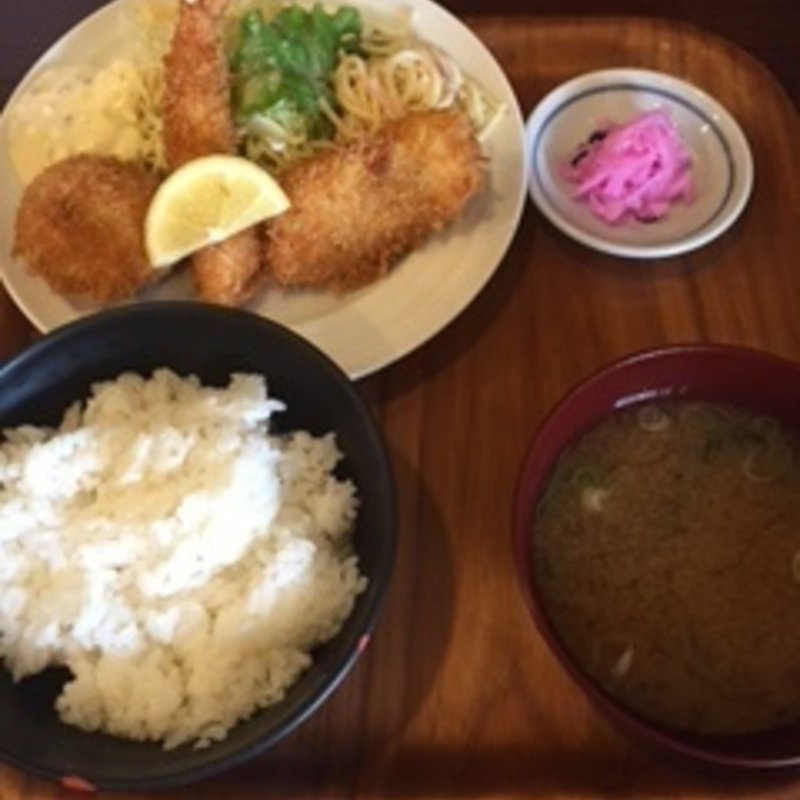 ミックスフライ定食(さぼてん)