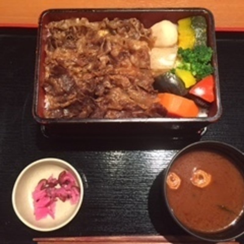 黒毛和牛　牛めし重(カキヤス EXPASA御在所店(上り線))