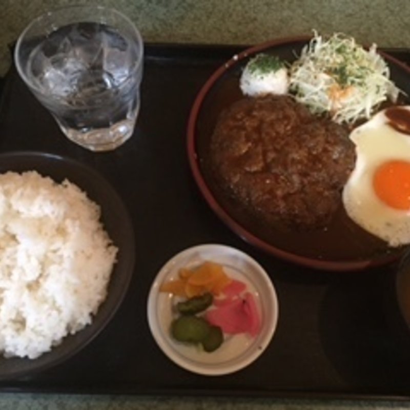特製ハンバーグ定食