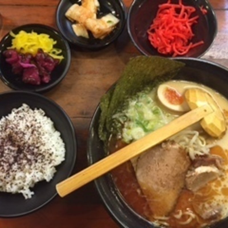 黒麺(本郷亭 本郷店)