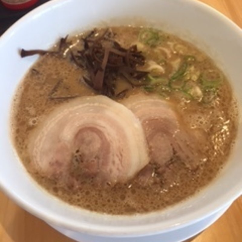 とんこつ醤油ラーメン(中村商店 )
