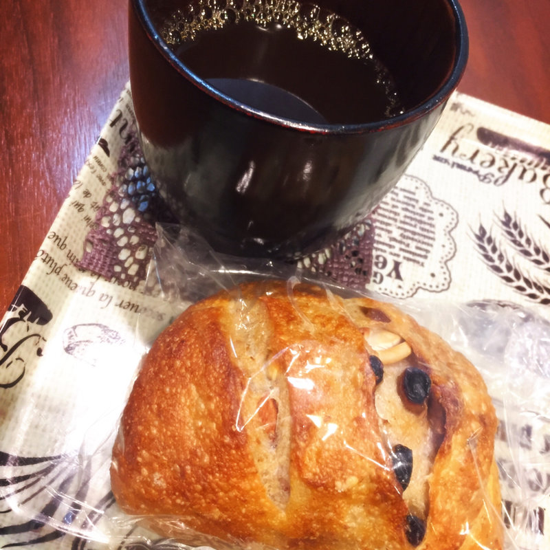 天然酵母パン(ティーズベーカリー)