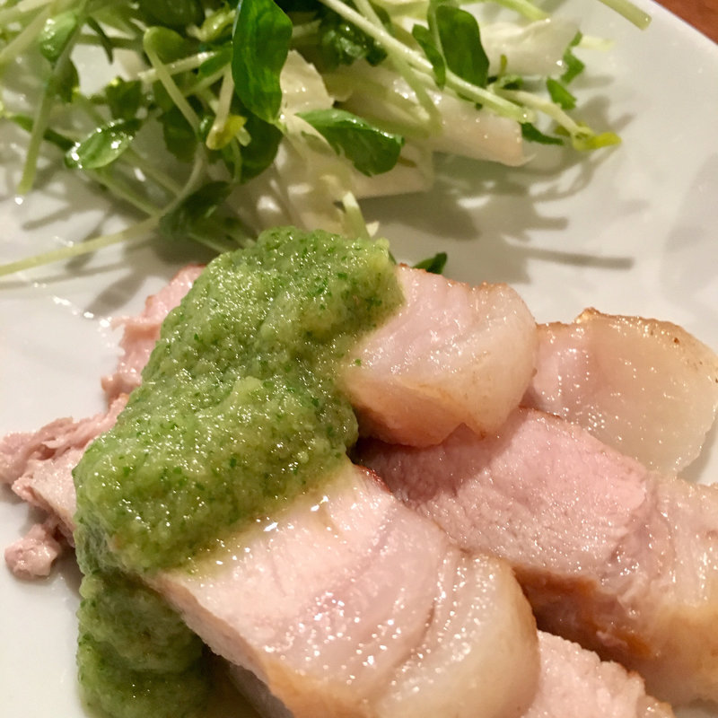 豚肉のグリル きゅうりのソース 白菜と豆苗のサラダ添え(コノ花まひろ )