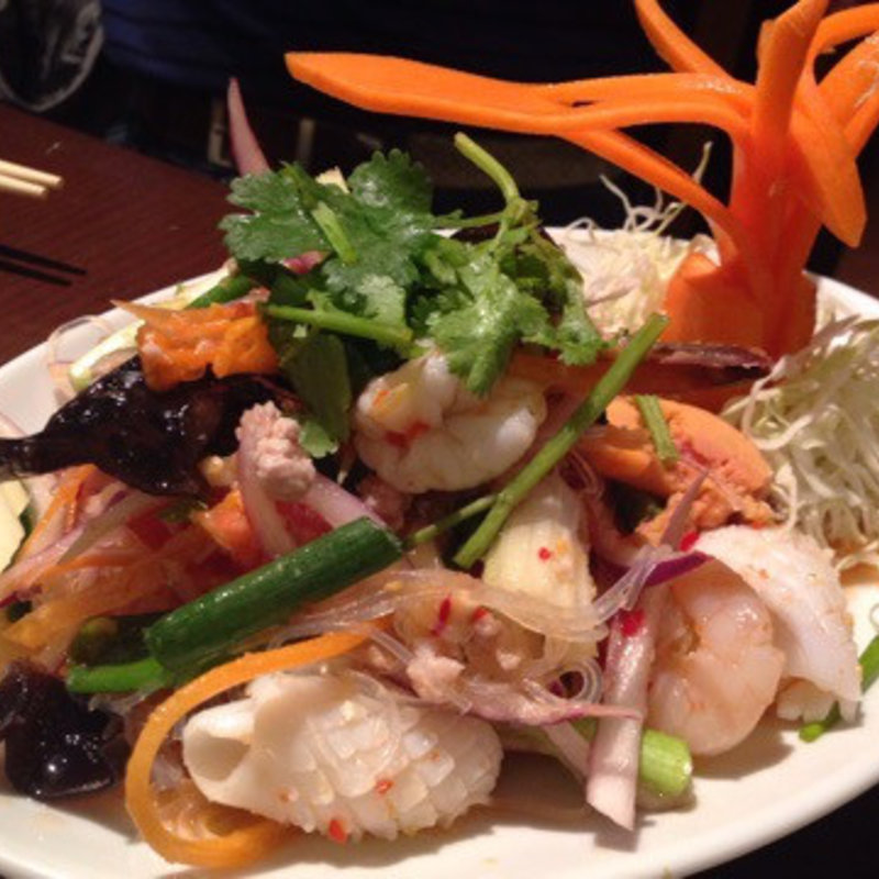 ヤムウンセン （春雨サラダ）(シヤー・トムヤムクン・ポーチャナー )