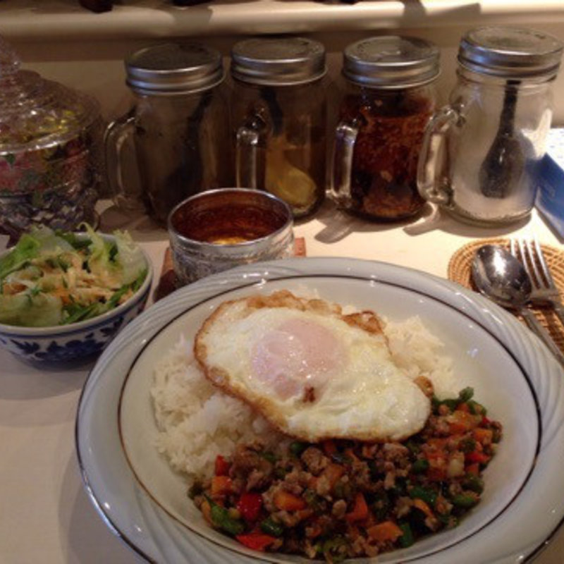 ガパオ飯(トゥクトゥク )