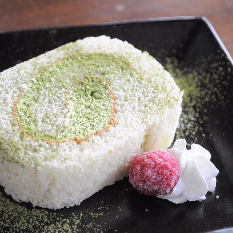 茶の実ふんわりスフレロール(やまの )