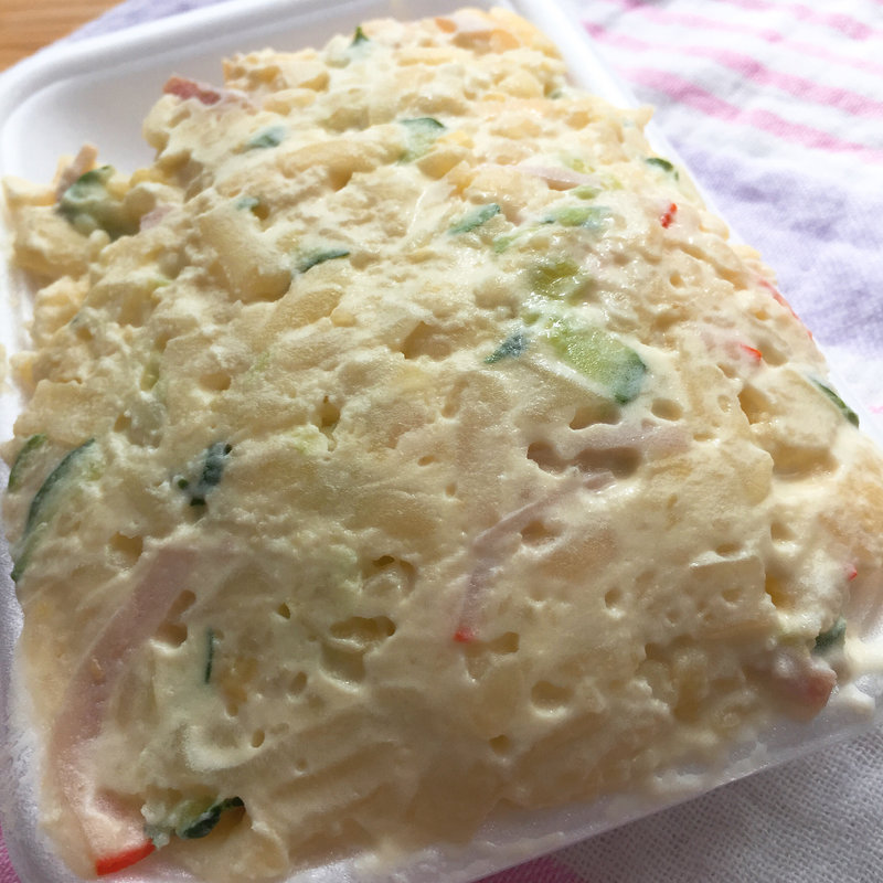 ポテトサラダ(肉の横関)