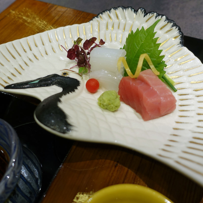 本鰹　剣先烏賊の造り(梅田なだ万茶寮)