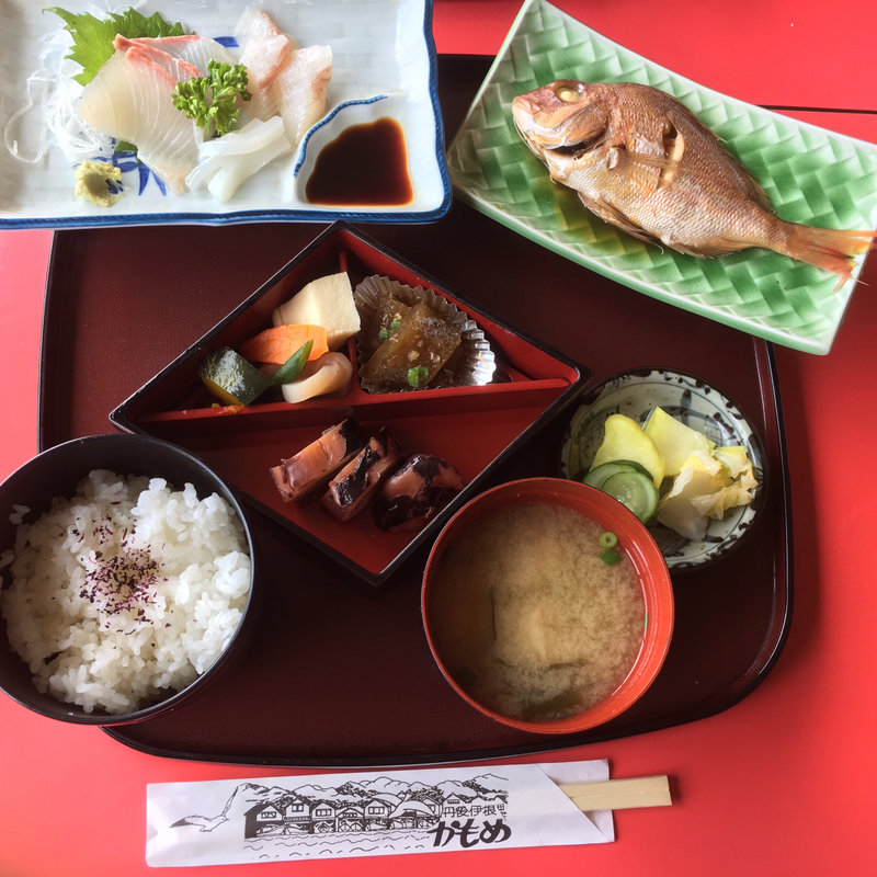 刺身定食(喫茶・お食事・おみやげ　かもめ )