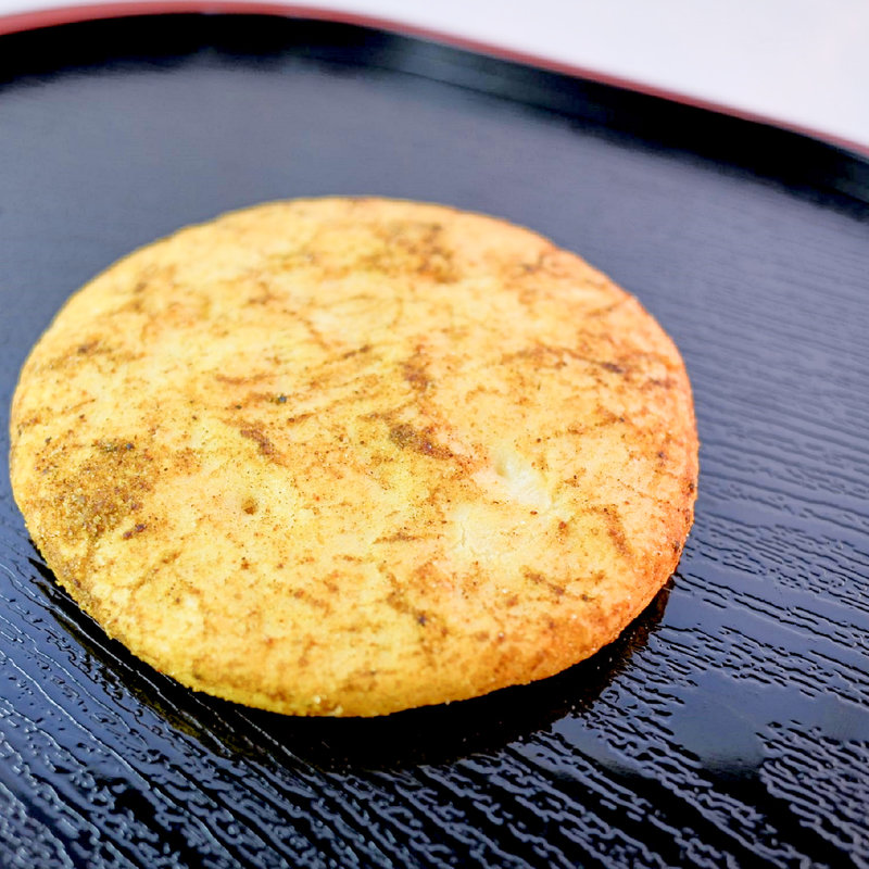 スパイシーカリー煎餅(新宿中村屋 東京駅京葉ストリート店 )