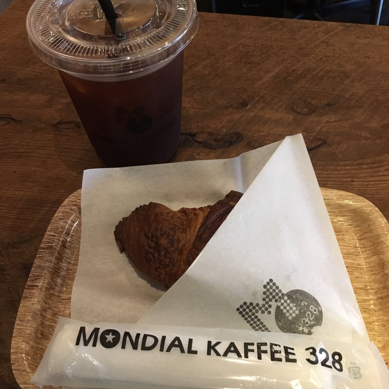 クロワッサン(MONDIAL KAFFEE 328 GOLD RUSH)