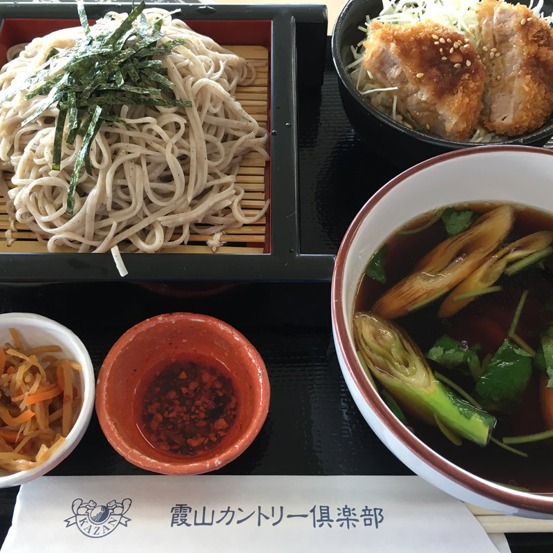 鴨せいろとミニソースかつ丼セット(霞山カントリー倶楽部)