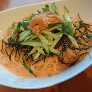 濃厚うにのクリームパスタ湘南キューリ添え(カフェ＆マーケットCORE)