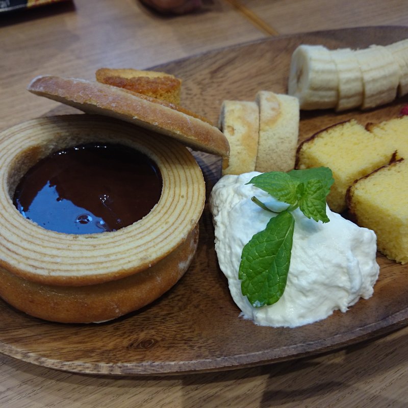 文明堂バームクーヘンのチョコレートフォンデュ(文明堂 カフェ 東銀座店 （ブンメイドウカフェ）)