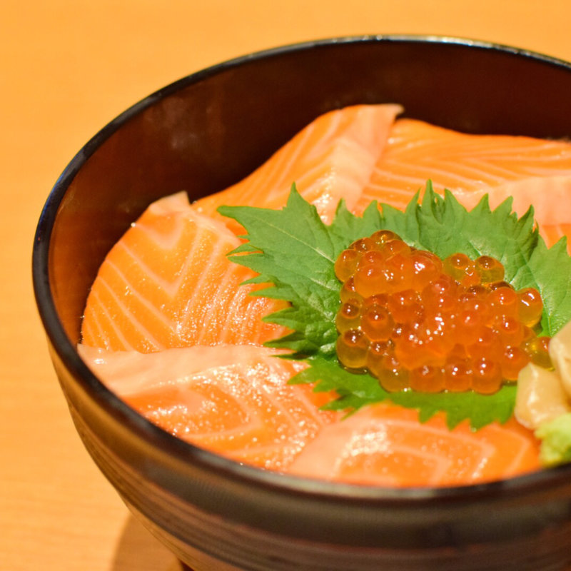 サーモンいくら丼(レストランさすいち )