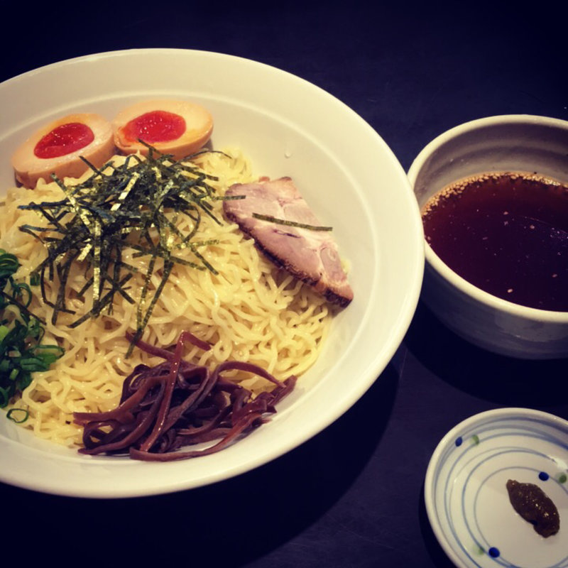 冷しザルらぁめん(とんこつらあめん楽台新店)