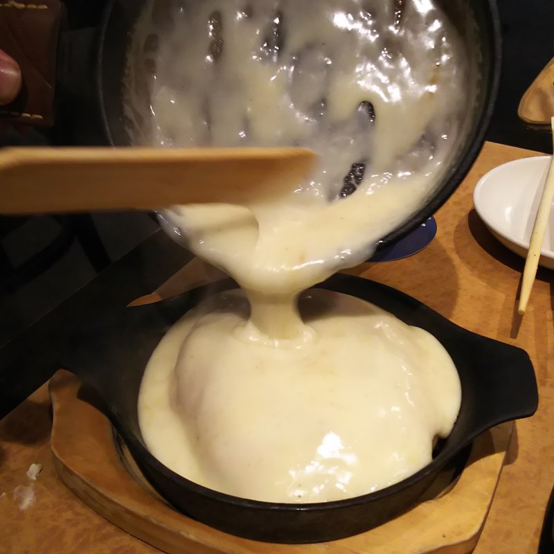 チーズまみれのPIZZA(居酒屋 土間土間 溝の口店 )