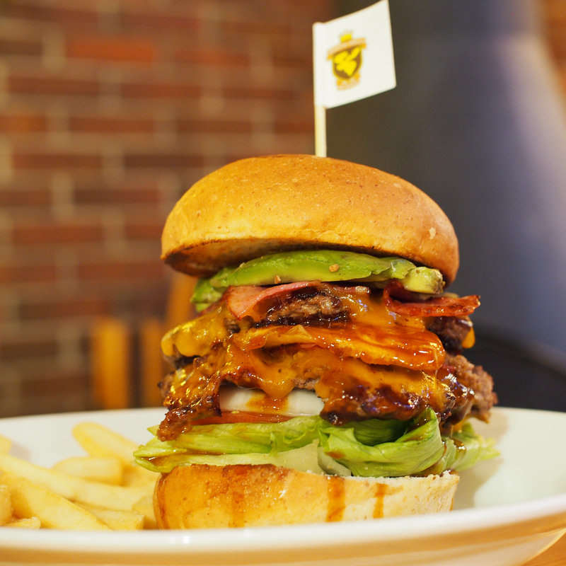 DELUX BURGER(Moose Hills Burger)