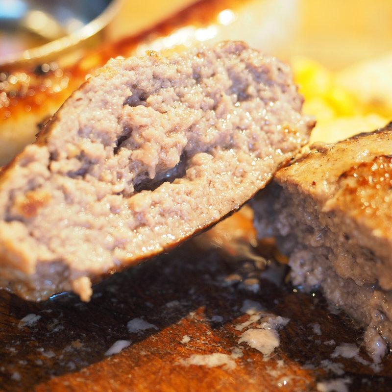  熟成牛ハンバーグ＆極太ソーセージ(肉が旨いカフェ NICKSTOCK)