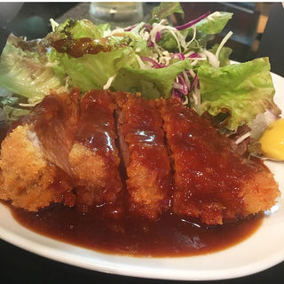 カツ(明ごころ本店 洋食店)