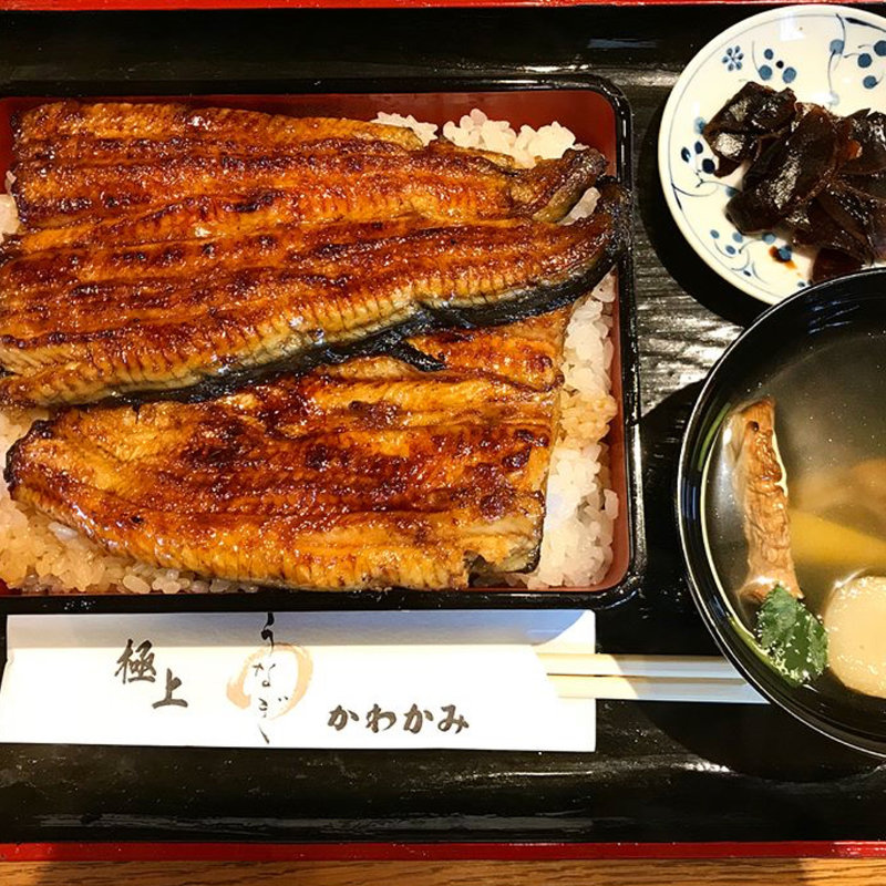 うな重 ｼﾞｬﾝﾎﾞ (肝吸い付) 330gのうなぎ(うなぎ かわかみ )