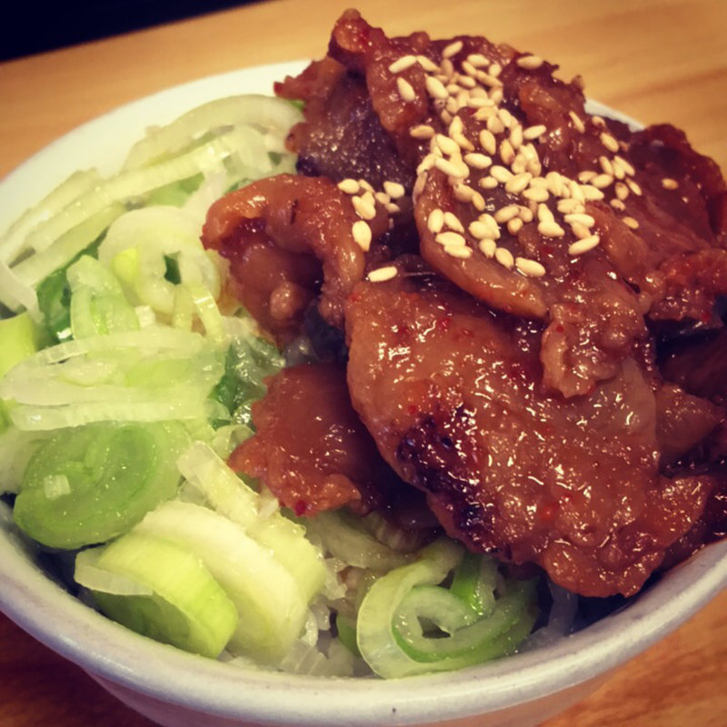ミニ鶏モツ丼(鶏白湯Soba 星麺 )