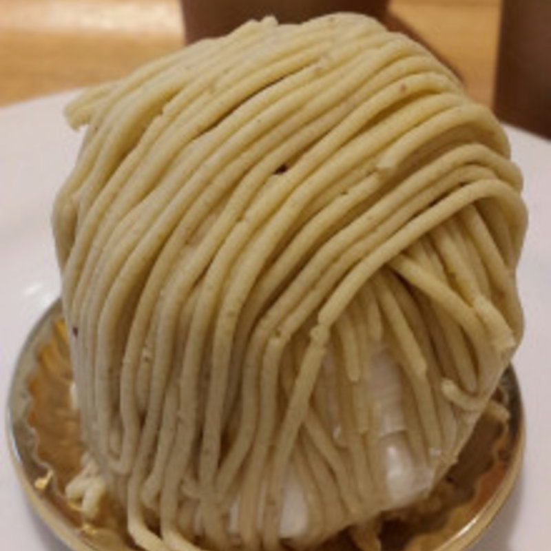 蒸し栗モンブラン(patisserie remplir （パティスリー ランプリール）)