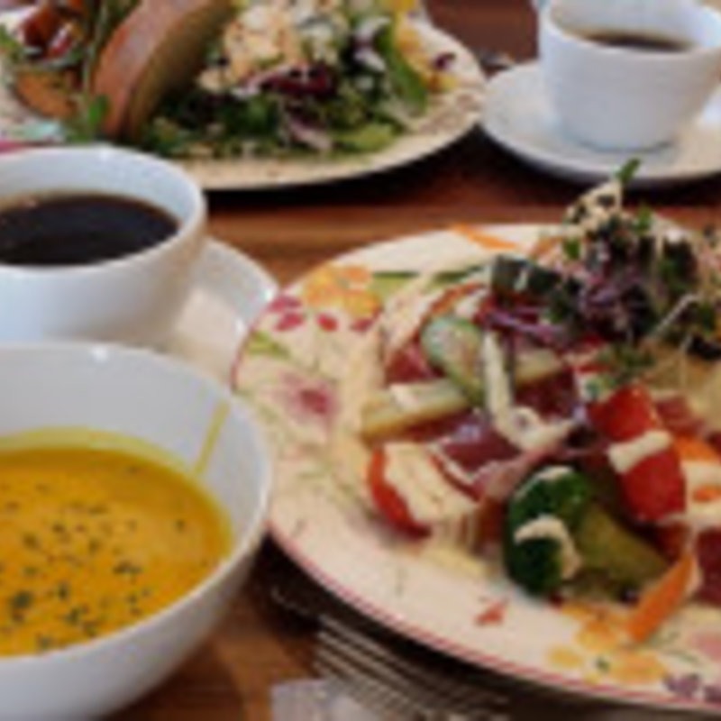 サラダランチ(パンデパン 巻カフェレストラン　 )