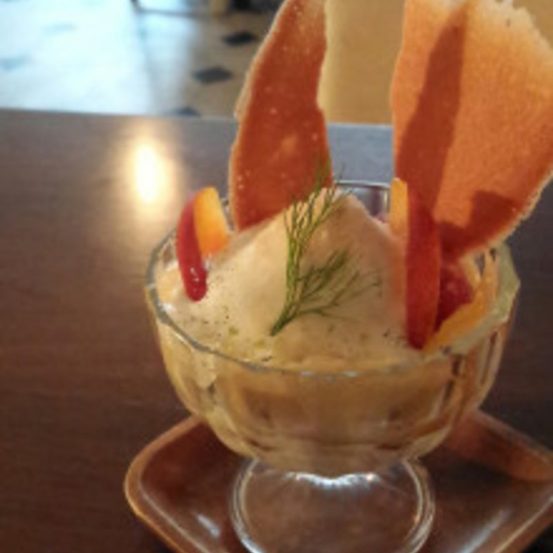 桃のパフェ(ニコラ （Nicolas）)