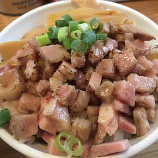チャーシュー丼(麺や 一想)